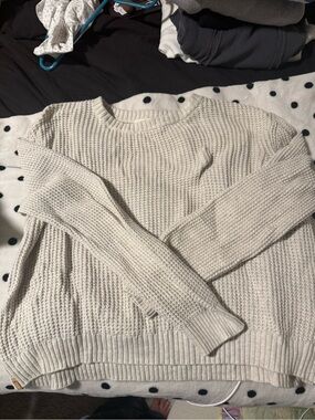 Tentree cream sweater